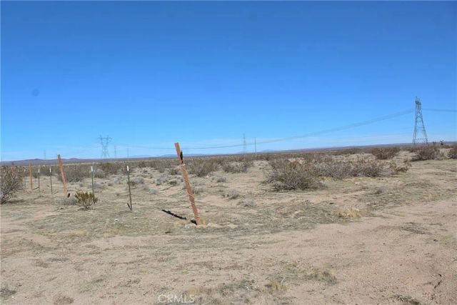 8190 Darter, Adelanto, CA 92301