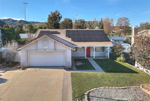 29345 Breakwater, Lake Elsinore, CA 92530