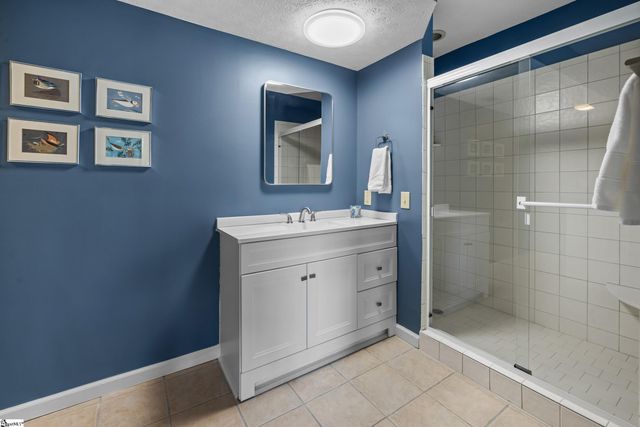 5 Lighthouse Court, Salem, SC 29676