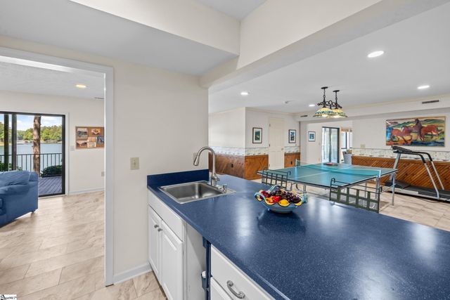 5 Lighthouse Court, Salem, SC 29676