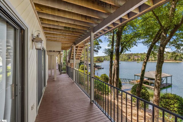 5 Lighthouse Court, Salem, SC 29676