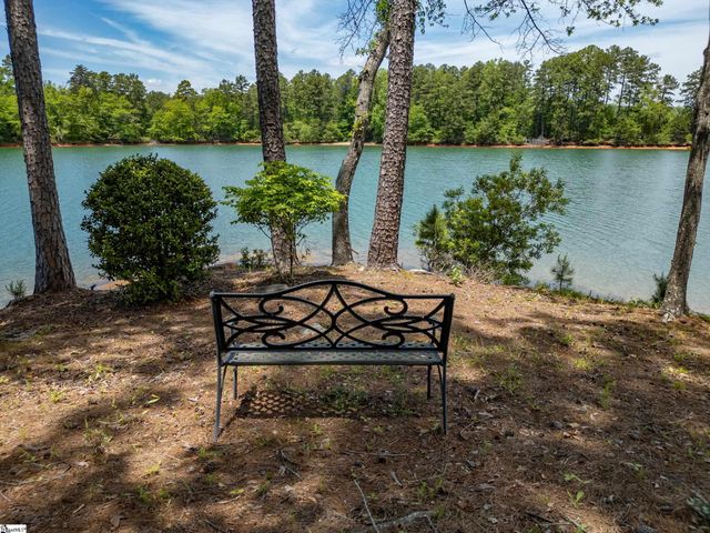 5 Lighthouse Court, Salem, SC 29676
