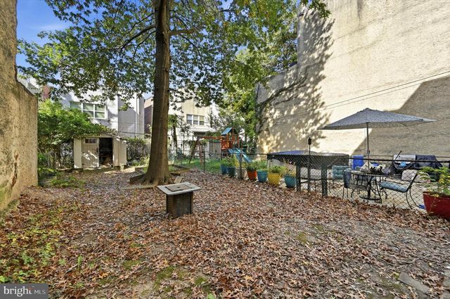 1530 N 18TH ST, Philadelphia, PA 19121