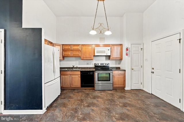 1530 N 18TH ST, Philadelphia, PA 19121
