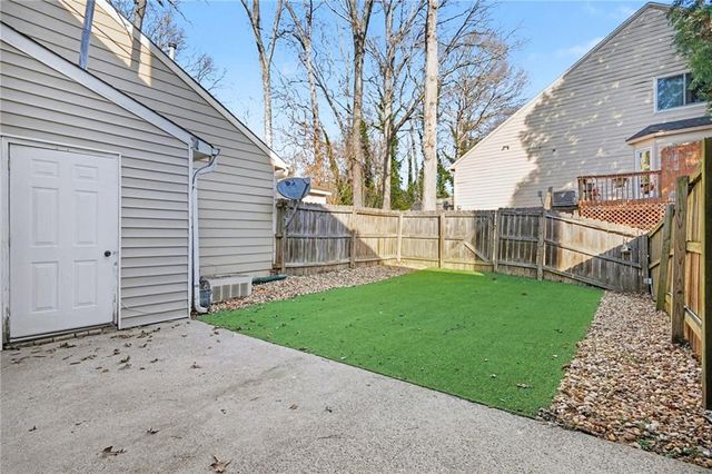 1230 Poplar Pointe SE, Smyrna, GA 30082