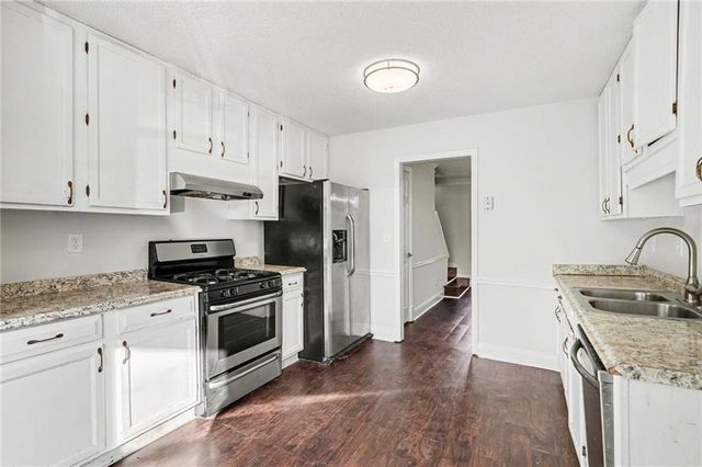 1230 Poplar Pointe SE, Smyrna, GA 30082