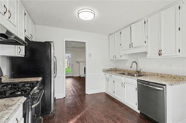 1230 Poplar Pointe SE, Smyrna, GA 30082