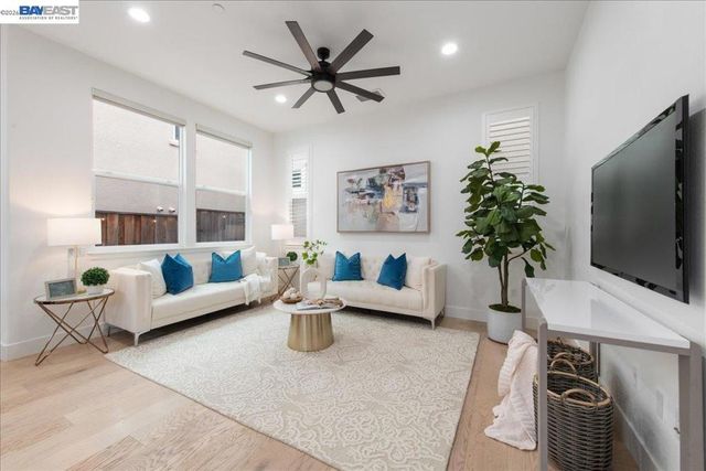 4026 Chalk Hill Way, Dublin, CA 94568