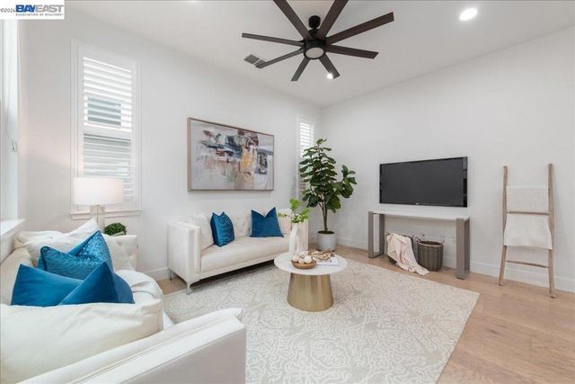 4026 Chalk Hill Way, Dublin, CA 94568