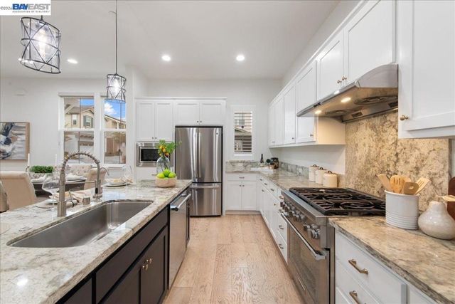4026 Chalk Hill Way, Dublin, CA 94568