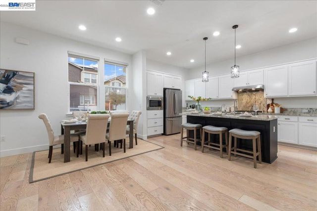 4026 Chalk Hill Way, Dublin, CA 94568