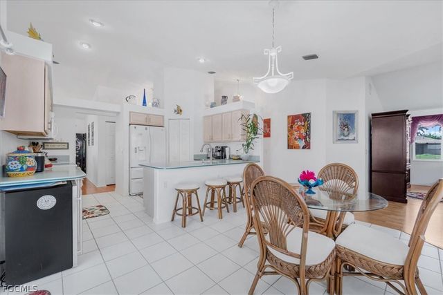 2516 SW 52nd TER, Cape Coral, FL 33914