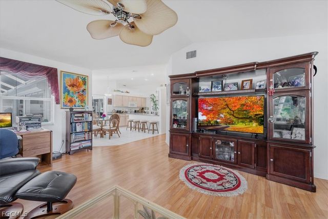 2516 SW 52nd TER, Cape Coral, FL 33914