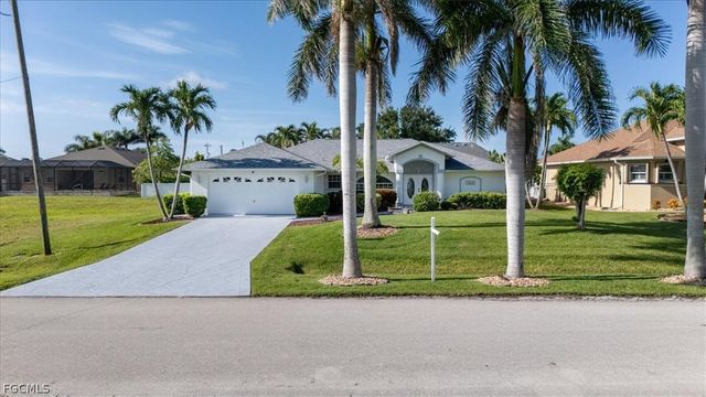 2516 SW 52nd TER, Cape Coral, FL 33914