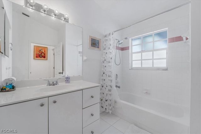 2516 SW 52nd TER, Cape Coral, FL 33914