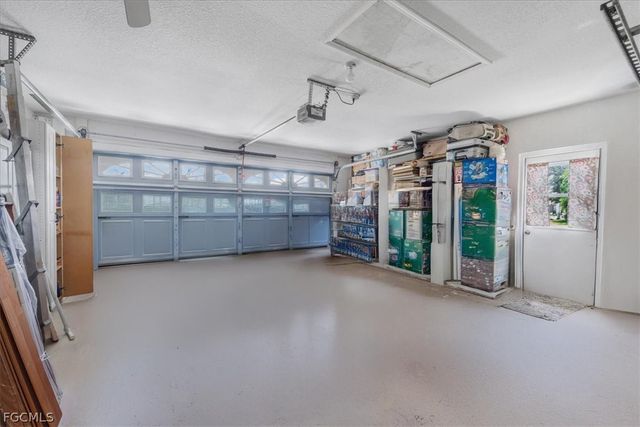 2516 SW 52nd TER, Cape Coral, FL 33914