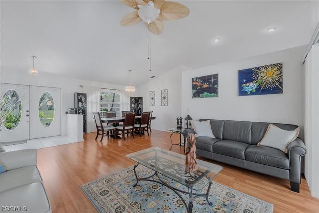 2516 SW 52nd TER, Cape Coral, FL 33914