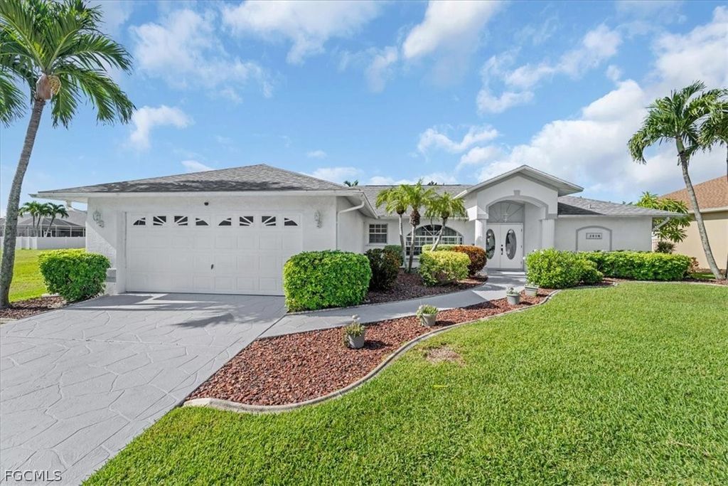 2516 SW 52nd TER, Cape Coral, FL 33914
