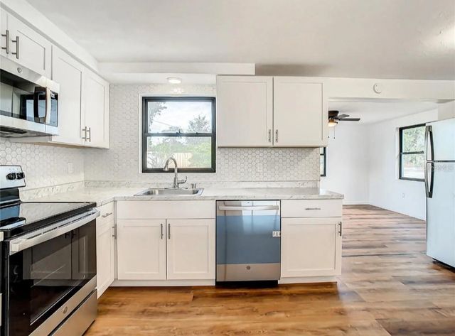 4731 PHOENIX AVENUE, Holiday, FL 34690