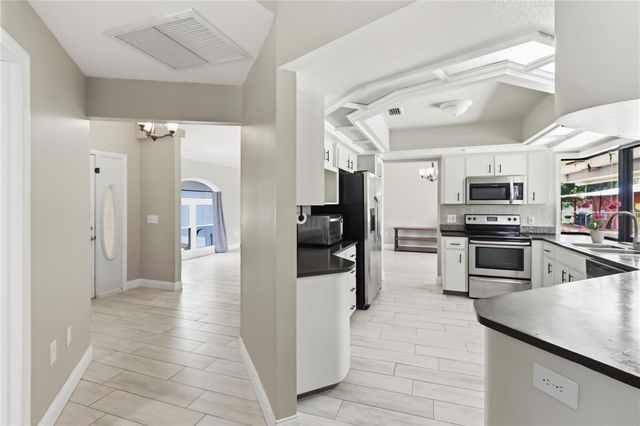 5160 DRANE FIELD ROAD, Lakeland, FL 33811