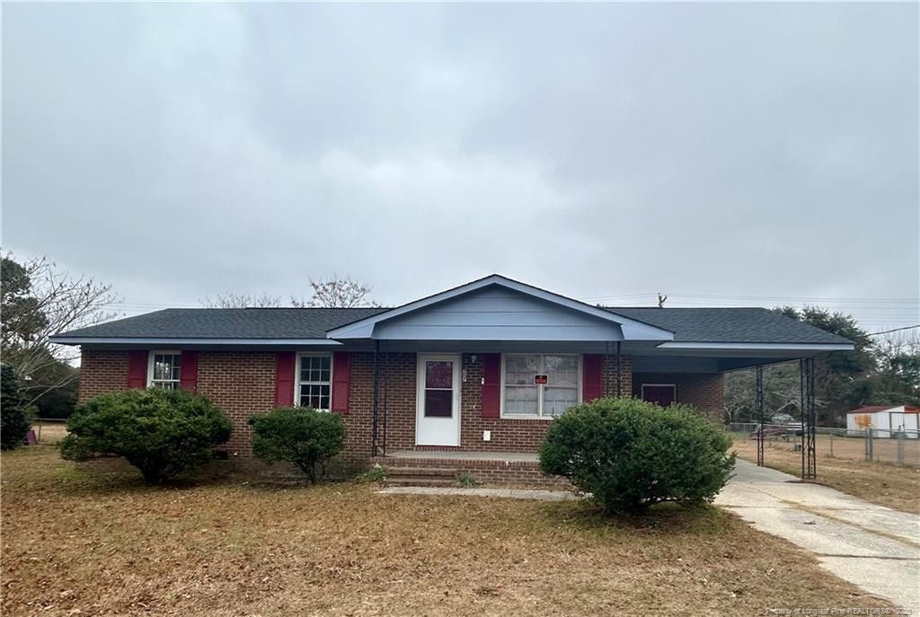 507 Oakdale Gin Road, Raeford, NC 28376