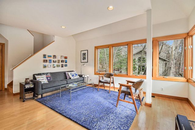 120 E Beachview Avenue, Beverly Shores, IN 46301