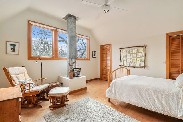 120 E Beachview Avenue, Beverly Shores, IN 46301