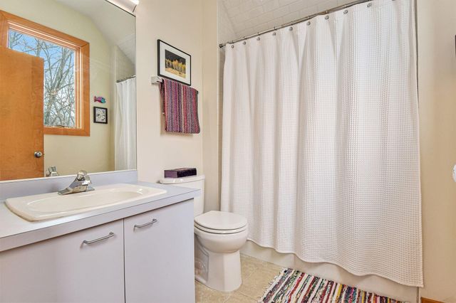 120 E Beachview Avenue, Beverly Shores, IN 46301