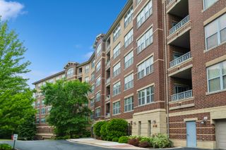 9360 SKOKIE Boulevard 414, Skokie, IL 60077