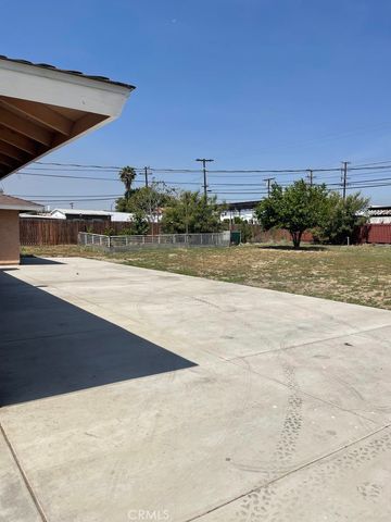 18750 14th, Bloomington, CA 92316