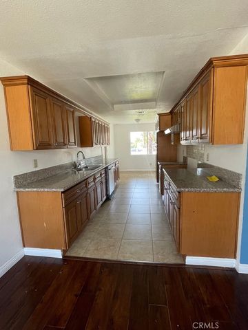 18750 14th, Bloomington, CA 92316