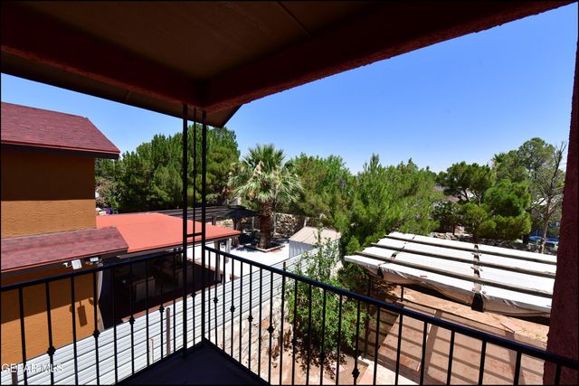 12121 TOWER HILL, El Paso, TX 79936