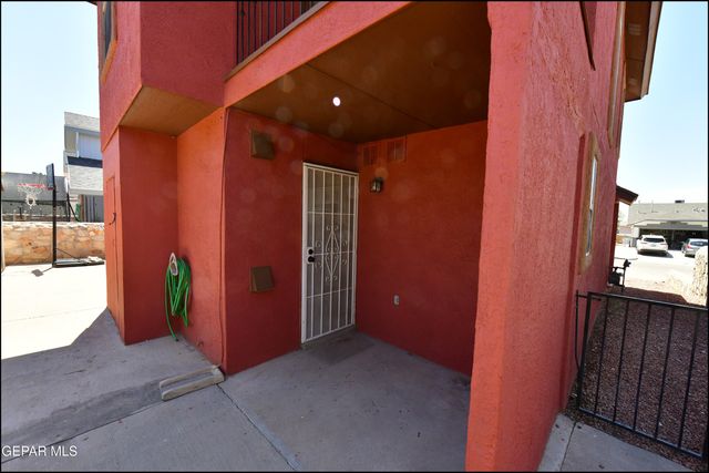 12121 TOWER HILL, El Paso, TX 79936