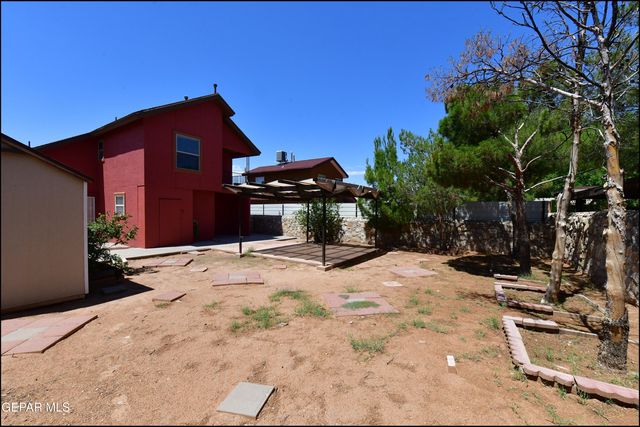 12121 TOWER HILL, El Paso, TX 79936