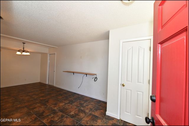 12121 TOWER HILL, El Paso, TX 79936