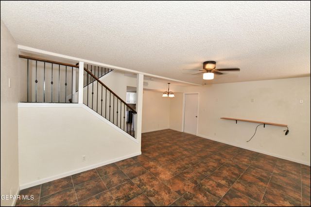12121 TOWER HILL, El Paso, TX 79936