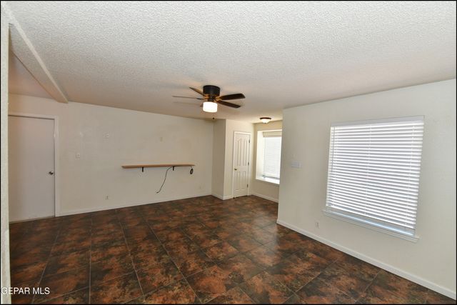 12121 TOWER HILL, El Paso, TX 79936
