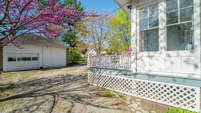 531 E Joliet Street, Crown Point, IN 46307