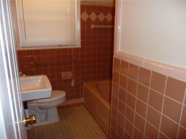 2798 Oldknow Drive NW, Atlanta, GA 30318