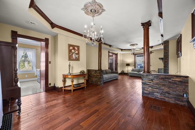 463 Wilson Avenue, Columbus, OH 43205