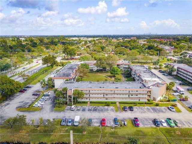 1801 NW 75th Ave 108, Plantation, FL 33313