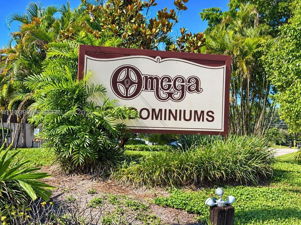 1801 NW 75th Ave 108, Plantation, FL 33313