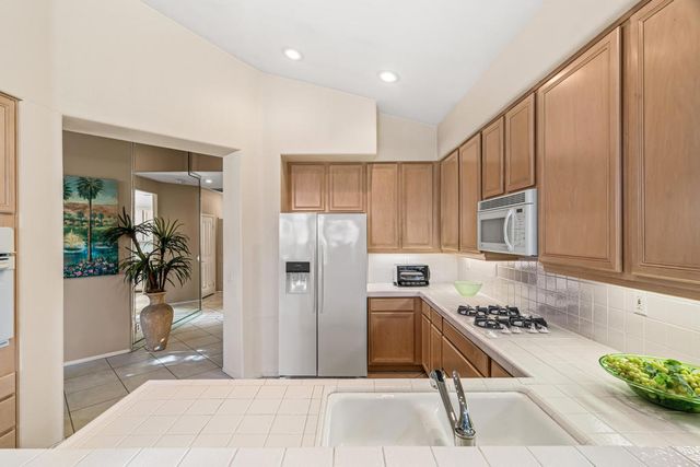 42591 Saladin Drive, Palm Desert, CA 92211