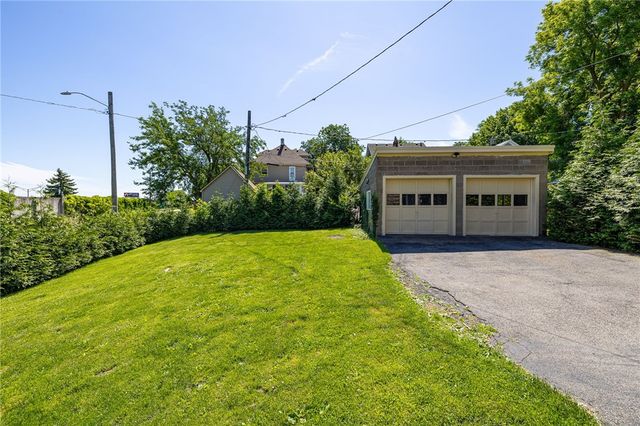 2 Nursery Street, Rochester, NY 14610