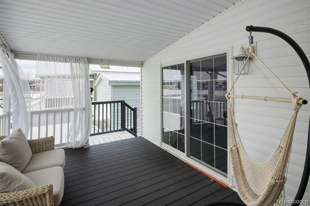 29224 Hidden River, Gibraltar, MI 48173