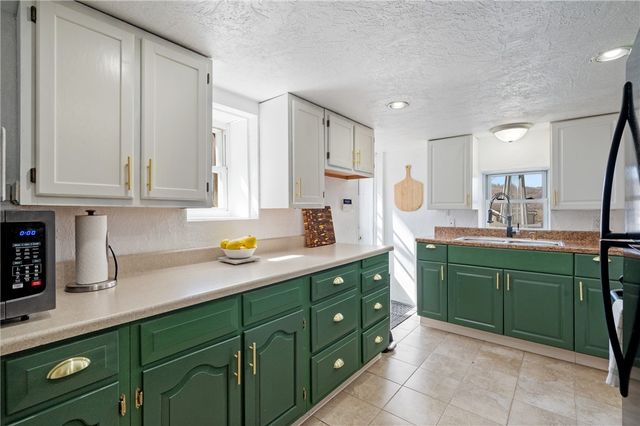 1145 5th St, Oakmont, PA 15139