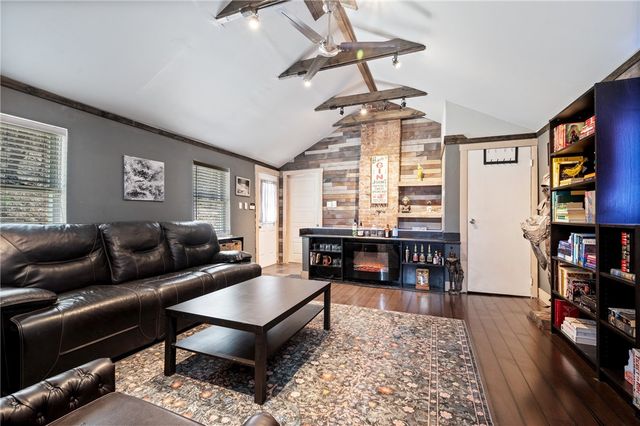 1145 5th St, Oakmont, PA 15139