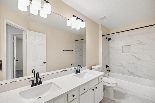 9811 Sandtown Circle, Houston, TX 77064