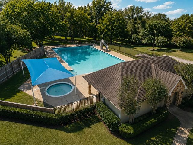 9811 Sandtown Circle, Houston, TX 77064