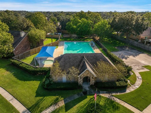 9811 Sandtown Circle, Houston, TX 77064